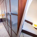 Lakeside Апартаменты *